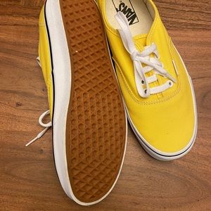 Van’s unisex yellow skate shoes — never used